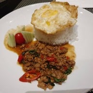 เมนูของร้าน The Beach Restaurant