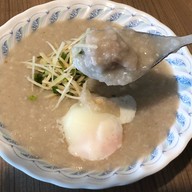 โจ๊กหมู เฮง เฮง (ข้าวขาหมู&ข้าวหมูแดงกรอบ) พระโขนง