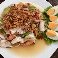 ชมเดือน ธาราบุรี สุพรรณบุรี