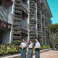 โรงแรมฮักสกลนคร