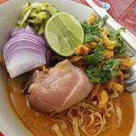 ก๋วยเตี๋ยวน้องโบว์ ดอนแก้ว