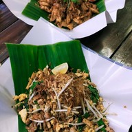 ผัดไทเตาถ่านเชียงใหม่ (เจ้าเดิมคันคลอง มช.) โครงการเพลินเพลส