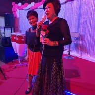 บ้านเพื่อนเรสเตอร์รองท์