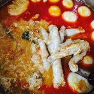 ป้าต้อยขนมจีน-ส้มตำ-ยำ-ต้มเลือดหมูก๋วยเตี๋ยว