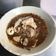 เฮียตือก๋วยเตี๋ยวหมูเครื่องยาจีน เจ้าเดียวเมืองปทุม