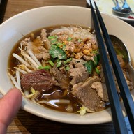 เมนูของร้าน EST.33 By Singha Singha Complex