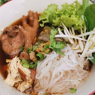 แม่ปานก๋วยเตี๋ยวไก่ตุ๋นมะระ(สาขา(2)