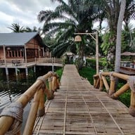 บ้านไร่มีสุข