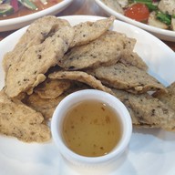 ร้านยำปากแตก แซ่บปากเจ่อ -