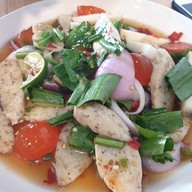 ร้านยำปากแตก แซ่บปากเจ่อ -