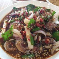 ร้านยำปากแตก แซ่บปากเจ่อ -
