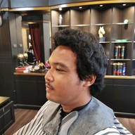 Stone Crow Barbershop ติวานนท์ 14