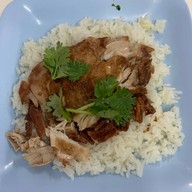 เมนูของร้าน ข้าวมันไก่ทอดเจ๊แกะ