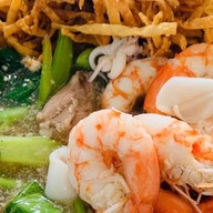 ราดหน้ายกนิ้ว -