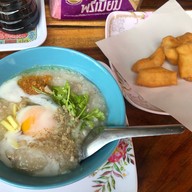 เมนูของร้าน ปาท่องโก๋ยัดไส้ (ลุงมุข)