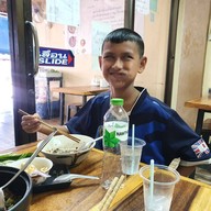 ลวกถ้วย เตี๋ยวเรือ แฮปปี้แลนด์