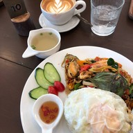 เมนูของร้าน De'Ya Cafe'