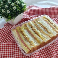 ขนมแม่ไก่ บ้านขาม