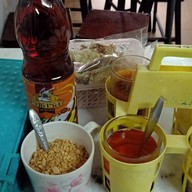 เตี๋ยวตู้ไม้บ้านแซ่