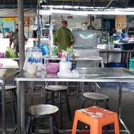 บรรยากาศ ข้าวขาหมูนายไซ