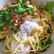 ชื่นก๋วยเตี๋ยวเรืออยุธยา เลียบคลองสอง