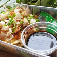 ขนมจีนบ้านเด็กโขน ก๋วยเตี๋ยวทะเล เย็นตาโฟ  ข้าวต้มปลา ข้าวต้มทะเล ขนมจีนน้ำต่างๆ