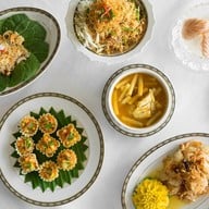 10 ร้านอาหารไทยต้นตำรับ