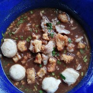 เส้นใหญ่