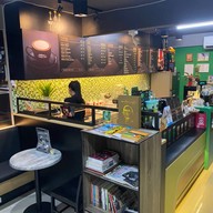 ชาวดอยคอฟฟี่ ถนนสรรพาวุธ สี่แยกบางนา