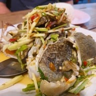 เมนูของร้าน ครัวปลาทู (ทิดอ้วน) บางแสน