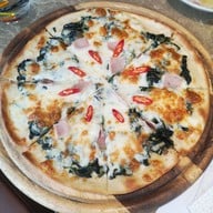 เมนูของร้าน Charm Eatery and Bar ราชครู
