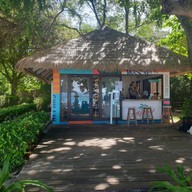 Love Island Cafe