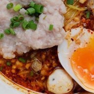 เจ๊ไก่อาหารใต้ อาหารตามสั่ง