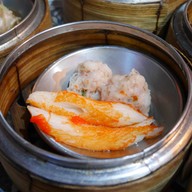 เมนูของร้าน จี้แดงก๋วยเตี่ยวไก่มะระ ภูเก็ต