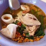 เมนูของร้าน ร้านโกเอ็ง ก๋วยเตี๋ยวต้มยำทะเลรสเด็ด