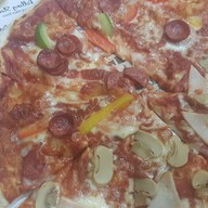 Rolling Stone Pizza Khao Takieb