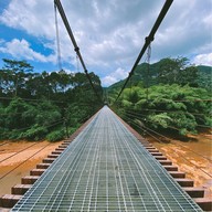 สะพานแขวนเขาพัง