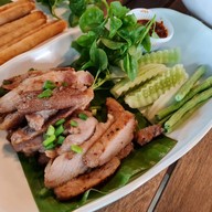 เมนูของร้าน The Three Little Pigs ท่าตลาด