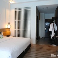 ชาญบุรี บูติค รีสอร์ต