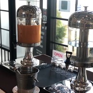 ชาญบุรี บูติค รีสอร์ต