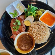 เมนูของร้าน ก๋วยเตี๋ยวแพนด้า บ้านอุ๋ม2 ปากซอยวัดผาฯ