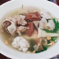 เมนูของร้าน เกาเหลาเลือดหมู เวียงป่าเป้า