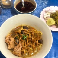 ข้าวซอยป้าหล้า