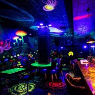 มาร์ชเมลโล่คาเฟ่ & โซจูคอฟฟี่ผับ & โซจูบาร์ Marshmello Cafe & Seoul Ju Coffee Pub & Seoul Ju Bar