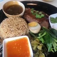 เมนูของร้าน ก๋วยเตี๋ยวแพนด้า บ้านอุ๋ม2 ปากซอยวัดผาฯ