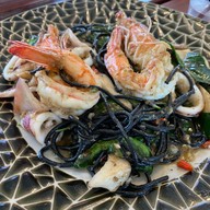 เมนูของร้าน สวนอาหารแดนการ์เด้น (ใกล้สวนเสือศรีราชา)