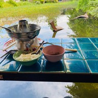 ก๋วยเตี๋ยวห้อยขา หนองจอก ฮาลาล