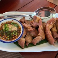 เมนูของร้าน สวนอาหารแดนการ์เด้น (ใกล้สวนเสือศรีราชา)