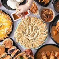 KINZA GYOZA อุดมสุขวอล์ค