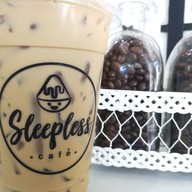 Sleepless Cafe ถนนเนตรดี